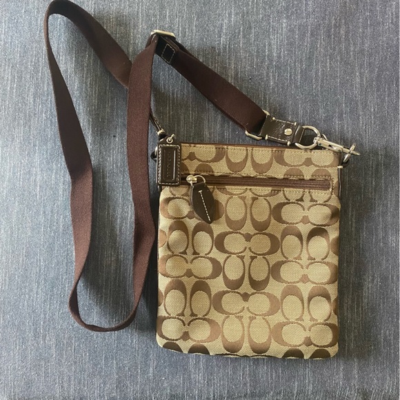 NWOT Coach Crossbody Bag - Picture 2 of 6